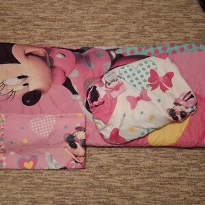 Minnie Mouse twin size set comforter fitted sheet pillow case pink hearts